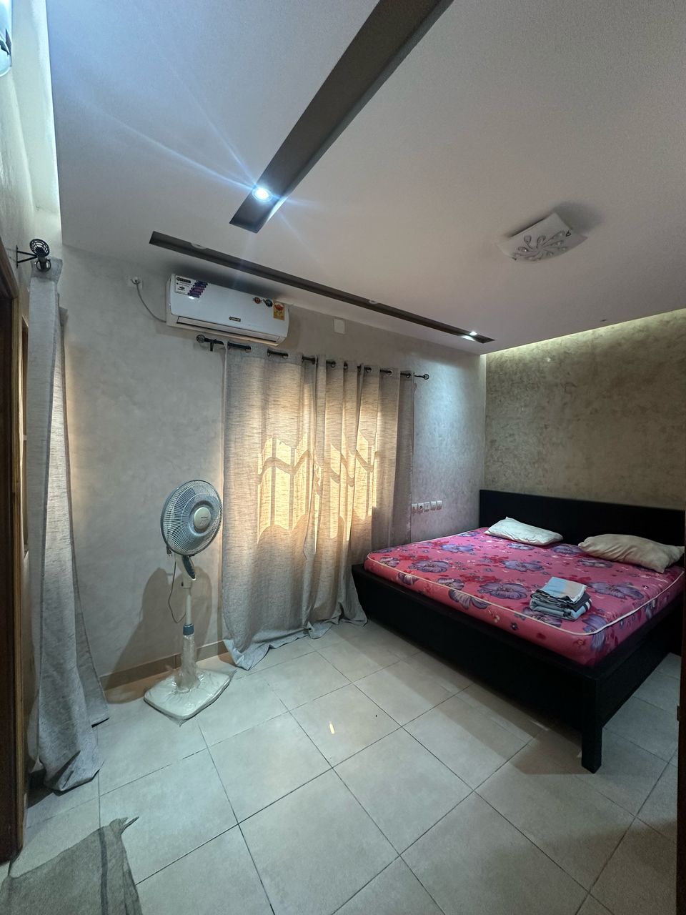 Villa meublée 3 chambres à louer à Avepozo – 600000 FCFA
