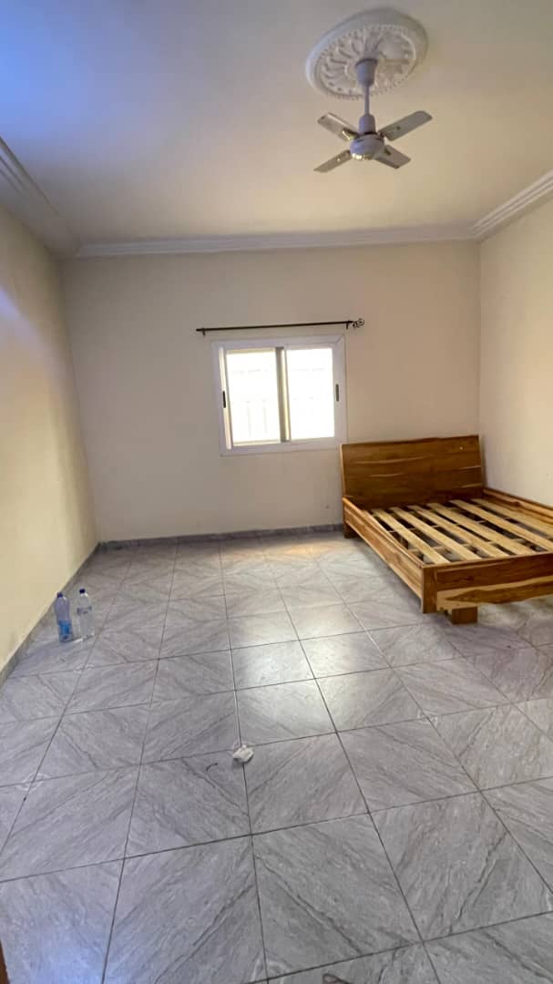 Villa duplex 4 chambres à louer à Adidogomé Carrefour Agbémador – 180.000 FCFA