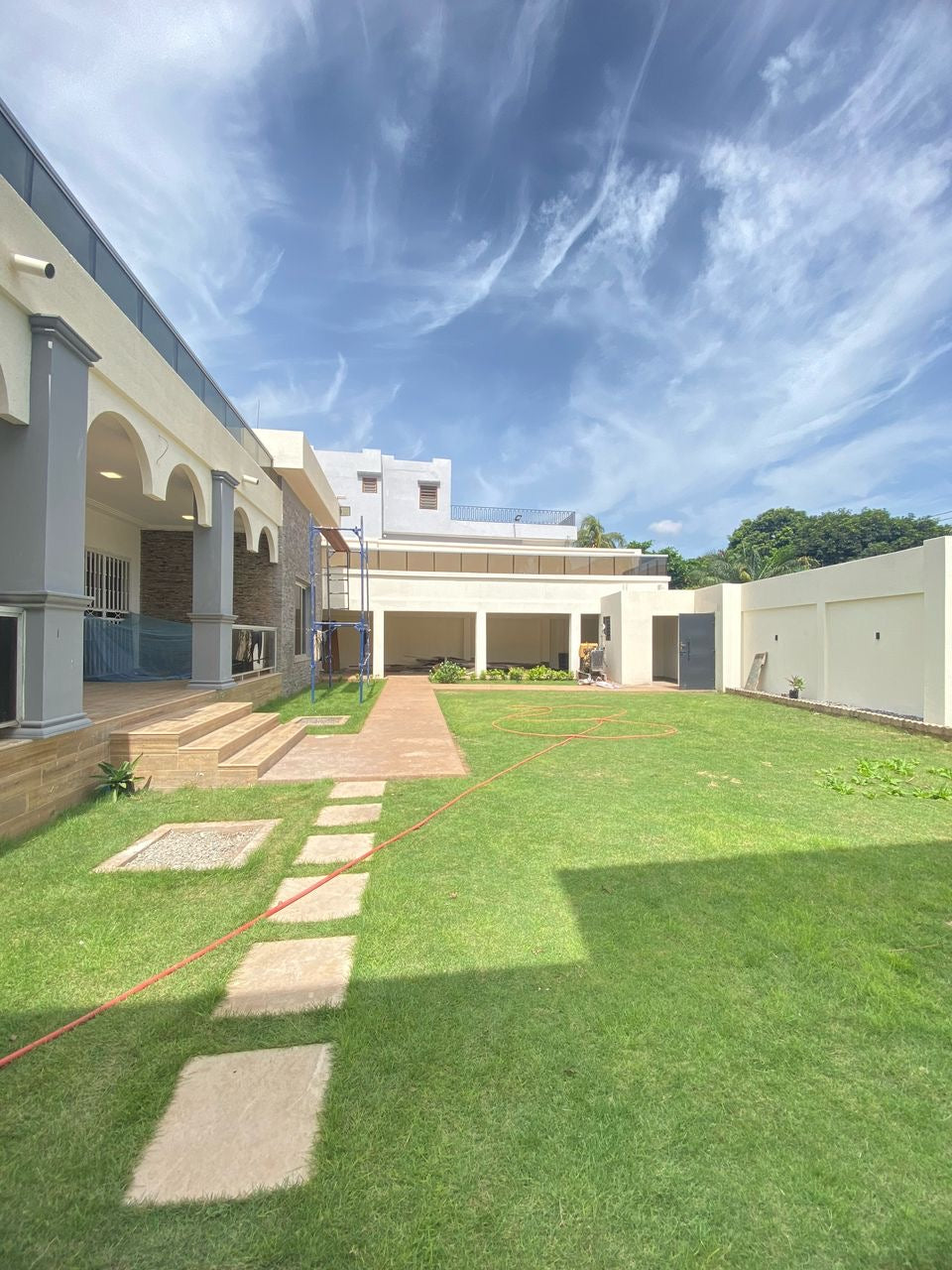 LOCATION VILLA À LOUER AU GTA (7 PIÈCES)