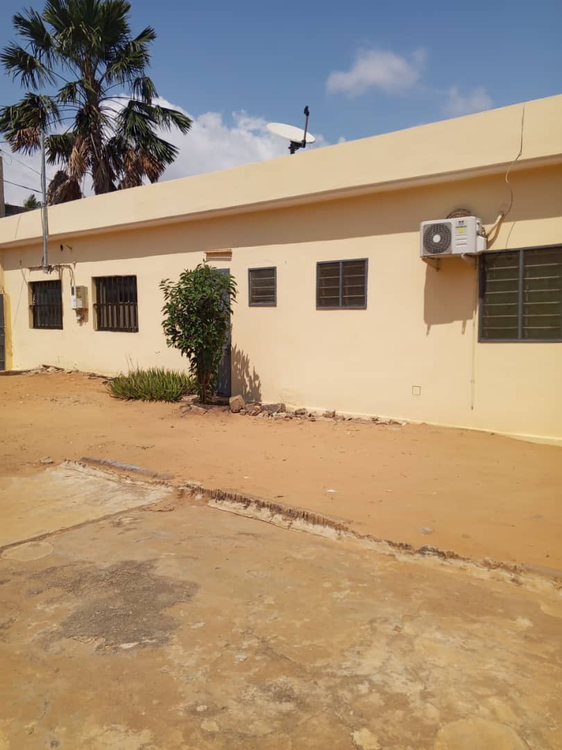Villa duplex à vendre à Attiégou Dabarakondji (Aéroport) – 70 millions FCFA