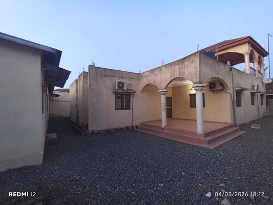 Villa 3 pièces en vente à Amadahomé – 75 millions FCFA