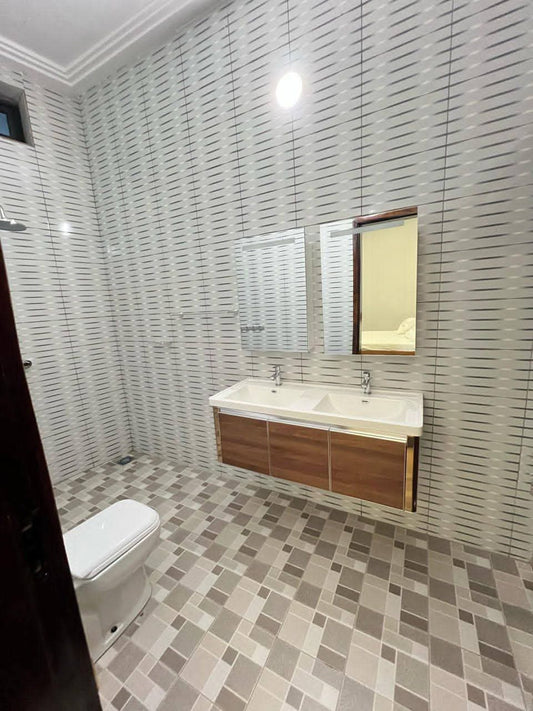 Appartement studio meublé haut de gamme à louer à Attikoumé – 250 000 FCFA