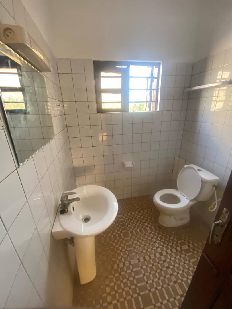 VILLA MODERNE À VENDRE ENTRE AGOÈ ET KÉGUÉ