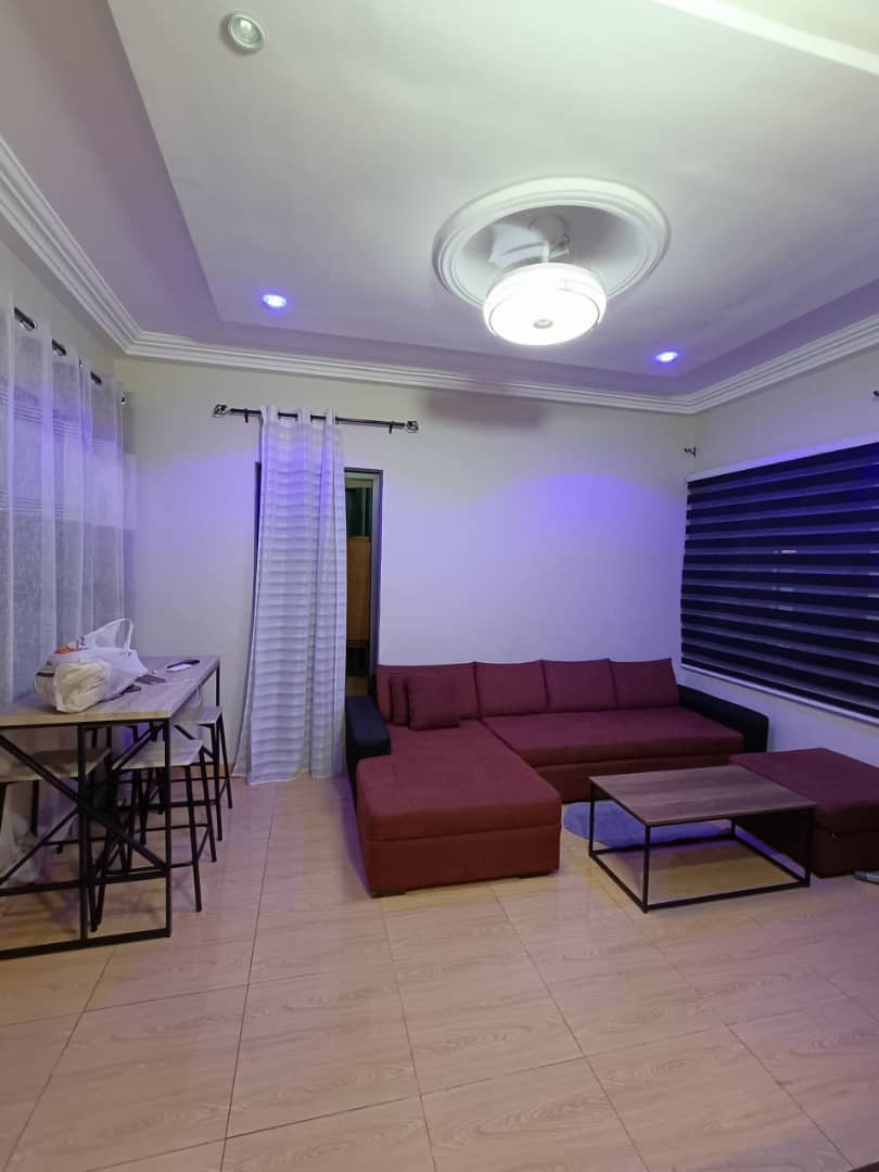 Appartement meublé à louer à Agbavi – 150000 FCFA