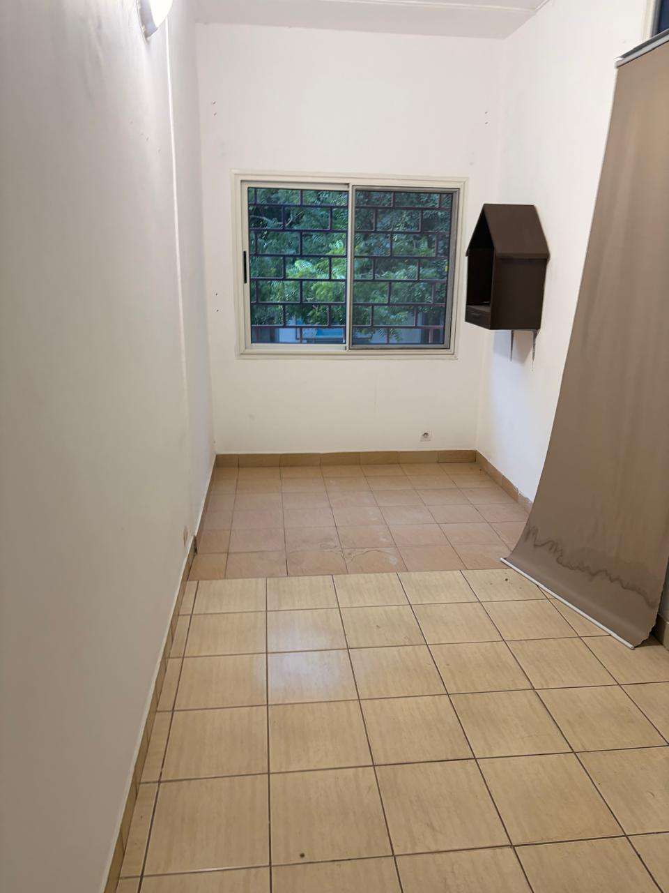 Villa à vendre à Cité Oua (Caisse) – 125 Millions FCFA