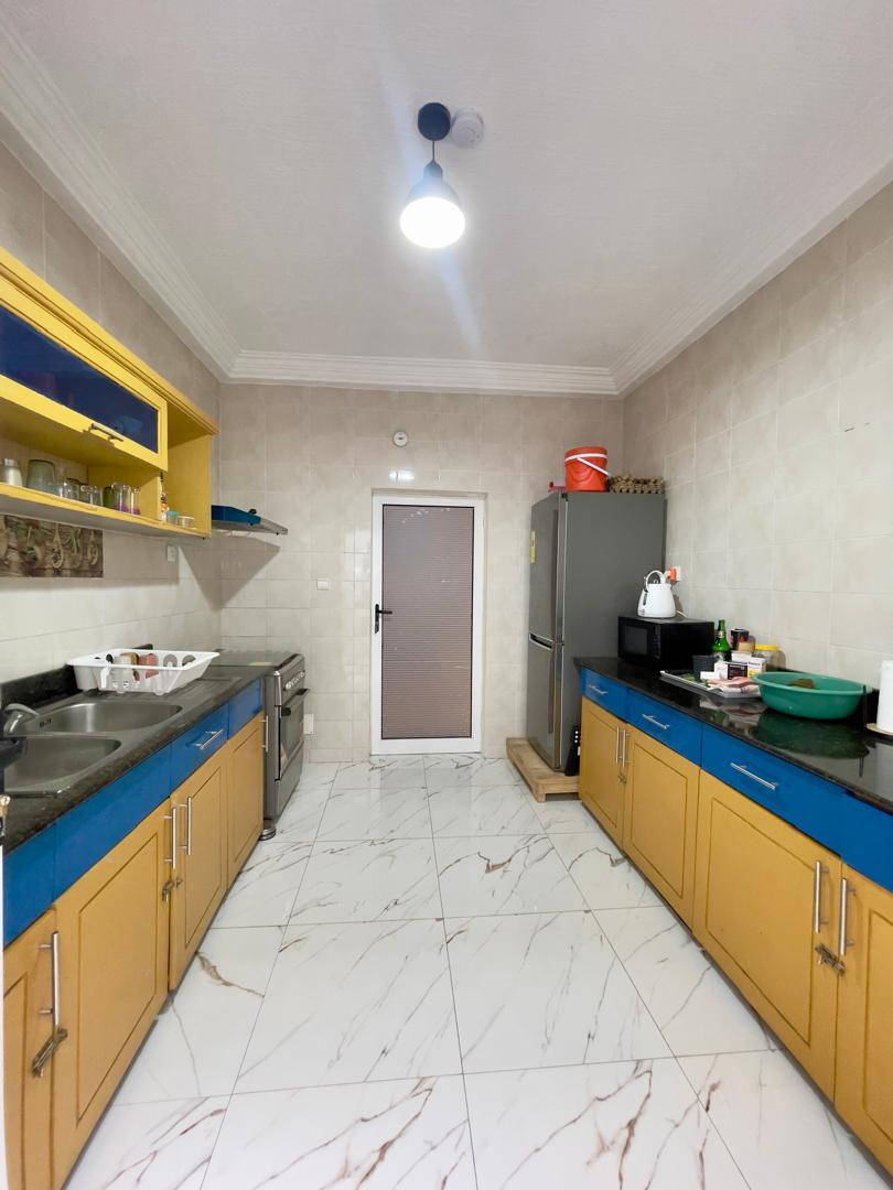 Villa duplex meublée 4 chambres à louer à Agoè Legbassito – 500 000 FCFA