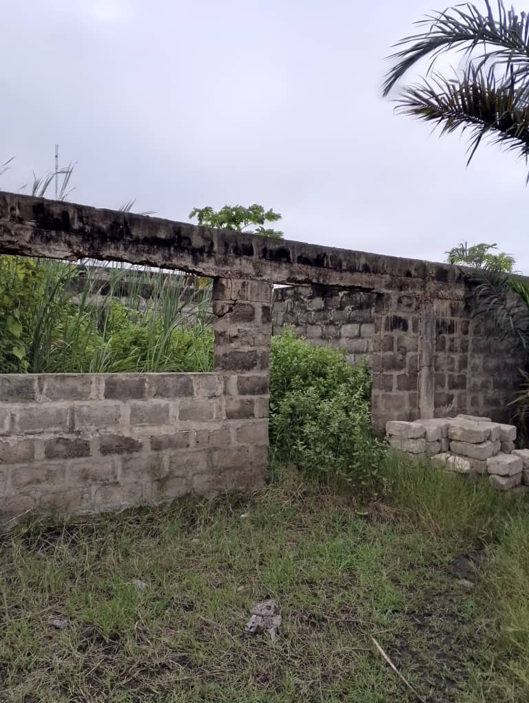 Terrain 3/4 de lot en vente à Tokoin Hôpital – 35 millions FCFA
