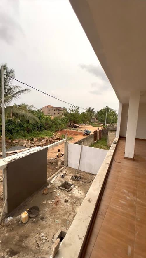 Villa duplex 3 chambres en vente à Kpala – 50 millions FCFA