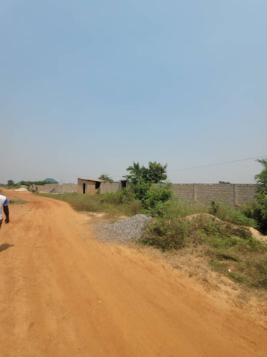 Terrain à vendre à Adetikopé – 4.5 Millions FCFA