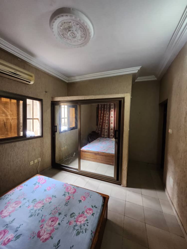 Maison duplex 6 chambres en vente à Avédji, Lomé – 165 000 000 FCFA