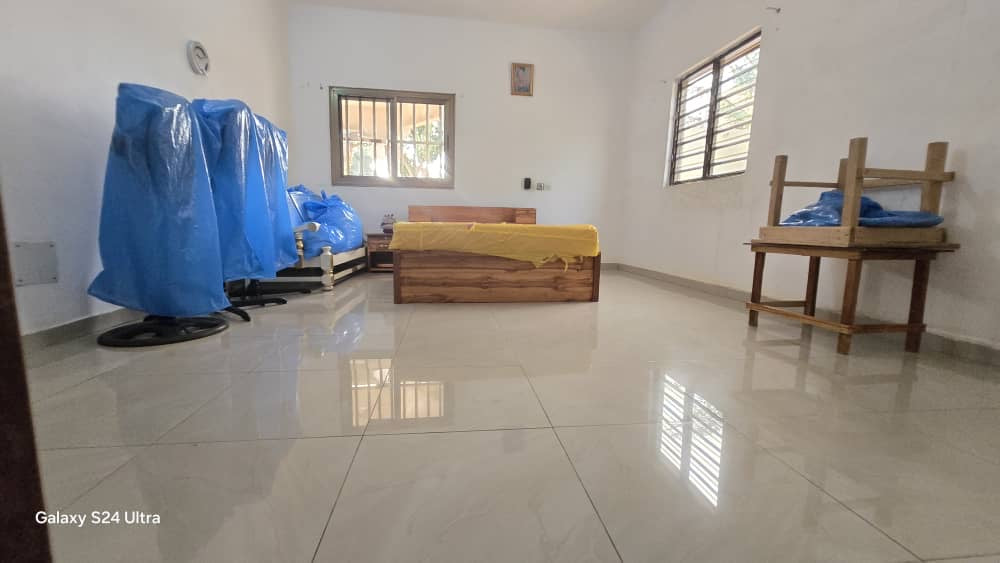 LOMÉ - ZANGUÉRA KLÉMÉ – VILLA 4 CHAMBRES À VENDRE