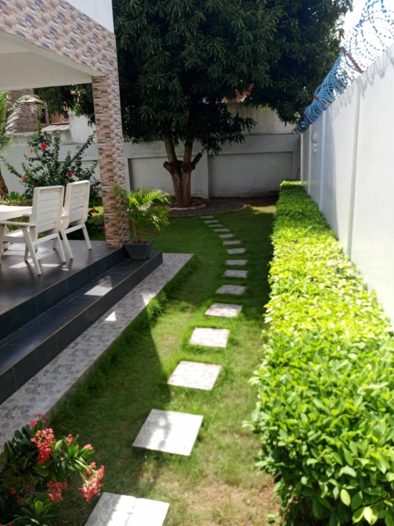 Villa meublée 3 chambres à louer à Adidogomé Wonyome – 600 000 FCFA