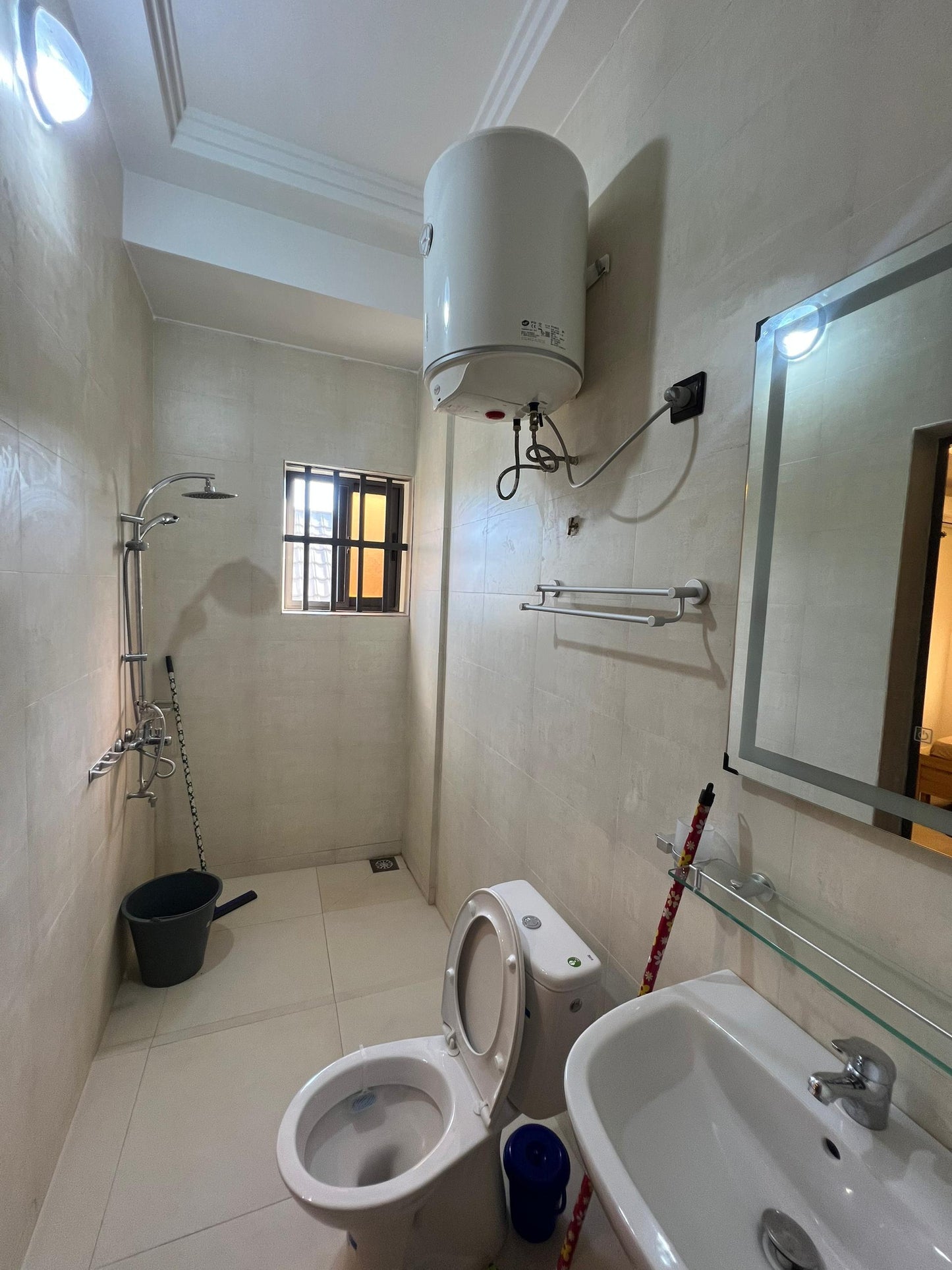 Appartement meublé haut standing à louer à Zanguera – Loyer 200 000 FCFA