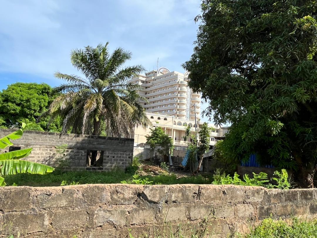 Terrain de 2 lots en vente à Tokoin – 85 millions FCFA
