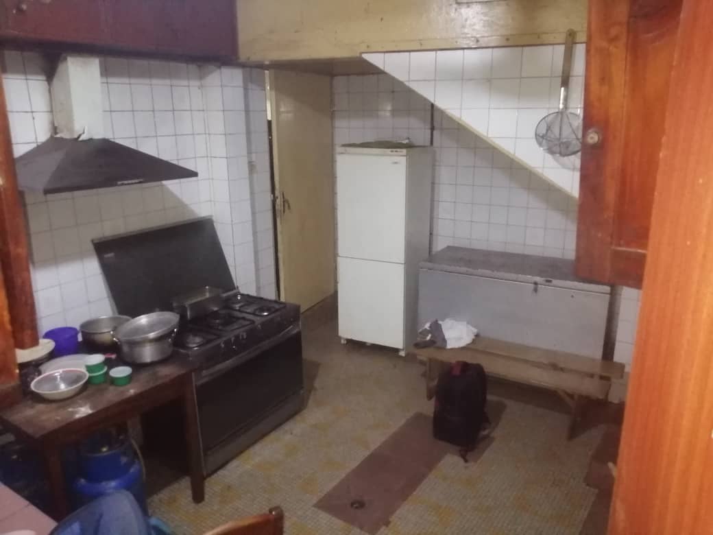 À VENDRE HÔTEL À KPALIMÉ – 7956m² DANS UN LIEU TOURISTIQUE