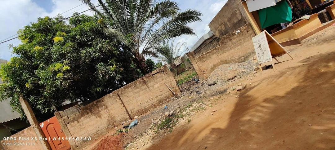 Terrain de 520 m² en vente à Légbassito – 15 millions FCFA