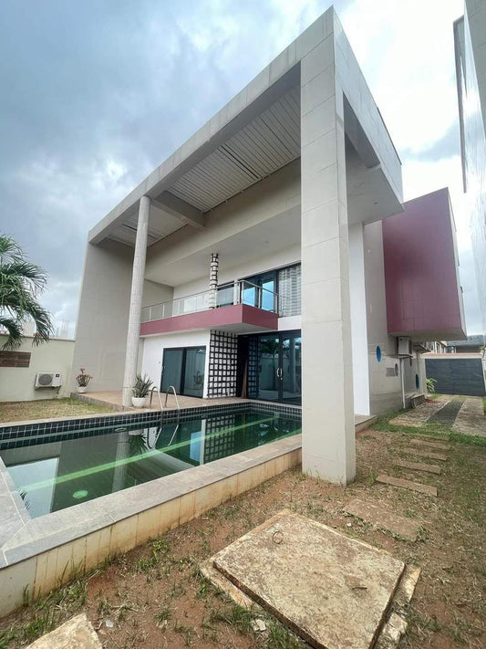 Villa 4 chambres en vente à Cité OUA – 500 millions FCFA