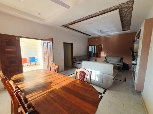 UNE VILLA À VENDRE À SÉGBÉ