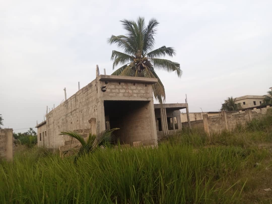 Maison 5 chambres en vente à Akato Viépé – 40 millions FCFA