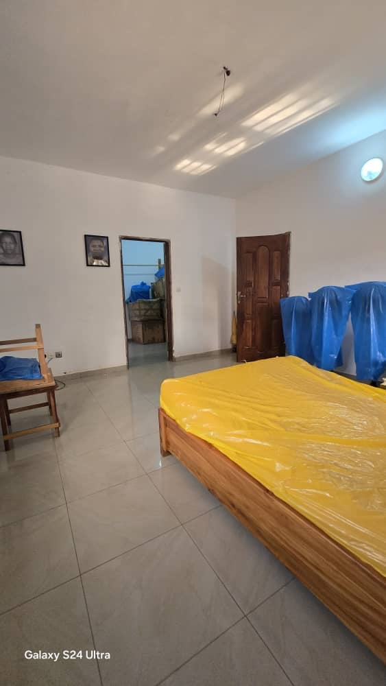 LOMÉ - ZANGUÉRA KLÉMÉ – VILLA 4 CHAMBRES À VENDRE