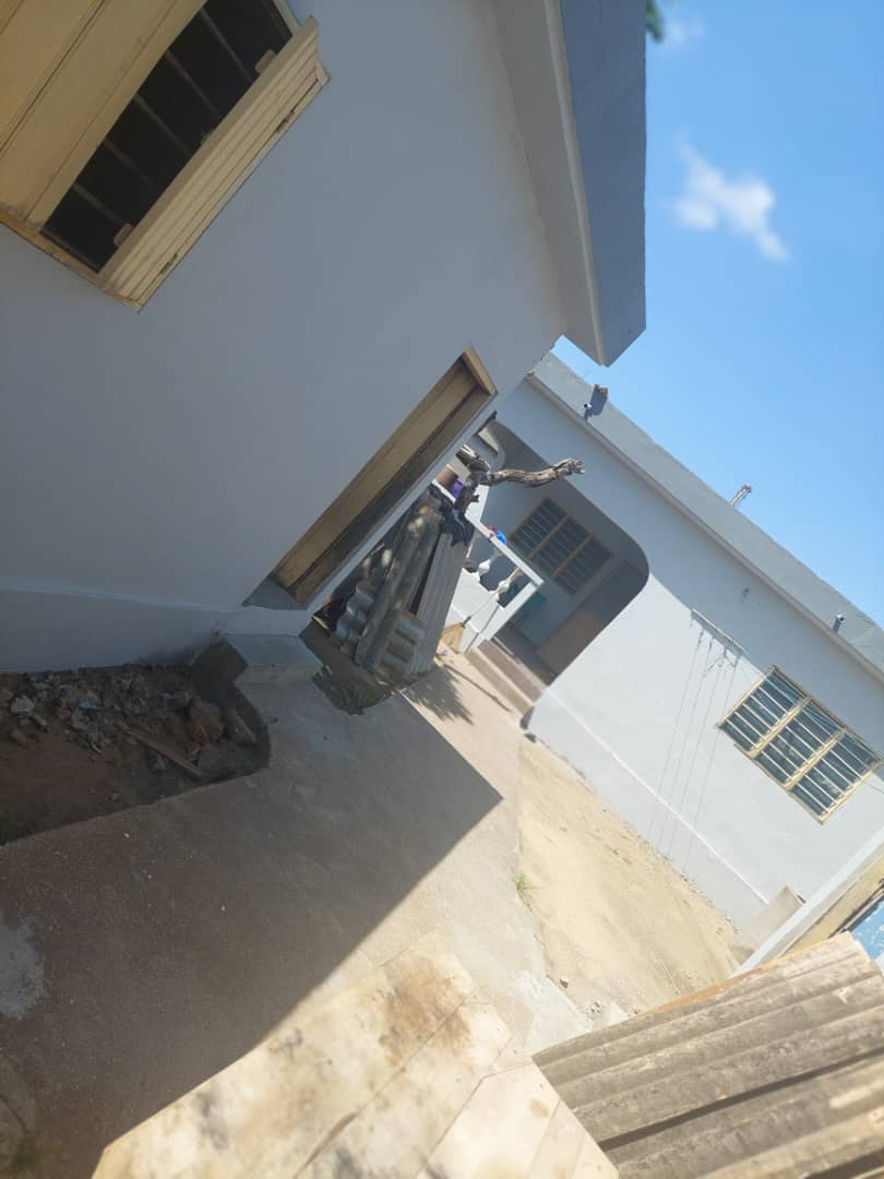 Villa 4 chambres avec boutique en vente à Agoè Demakpoè – 23 millions FCFA