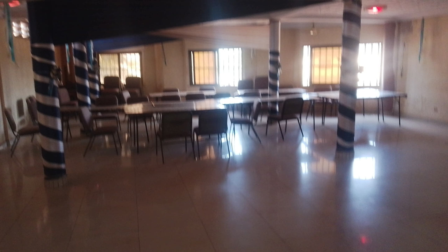 UN HÔTEL À VENDRE À AGOÈ ASSIYEYE FIOVI