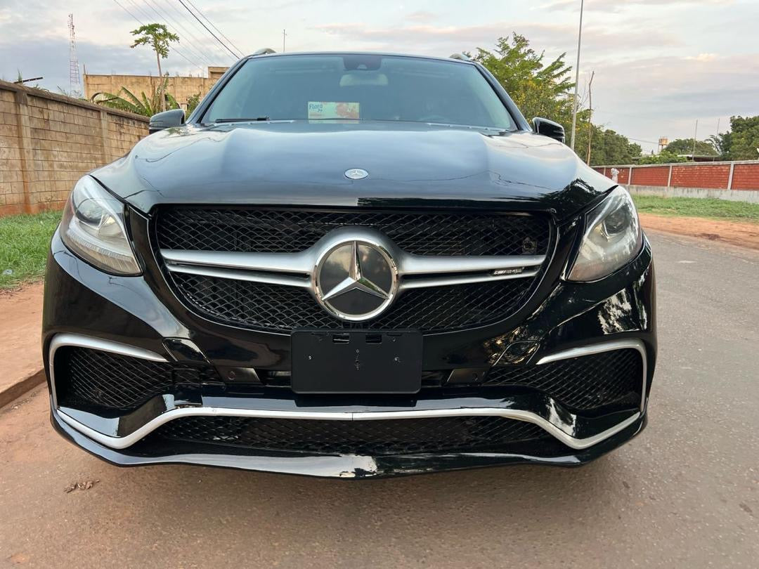 MERCEDES-BENZ ML350 2012 TRANSFORMÉ GLE 63 AMG – 6 CYLINDRES, TOIT OUVRANT, LUXE ET PUISSANCE