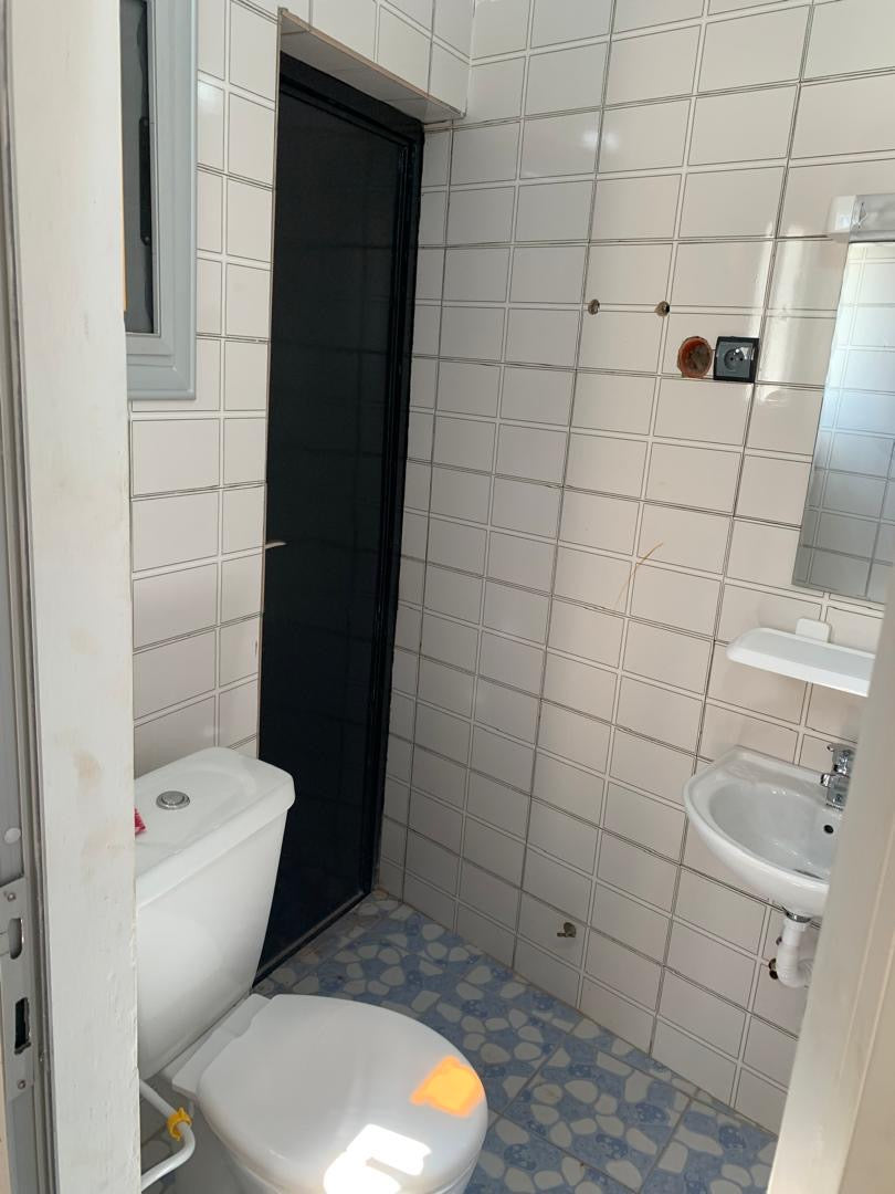 MINI VILLA 2 PIÈCES À VENDRE À SÉGBÉ PHARMACIE – 600 m²