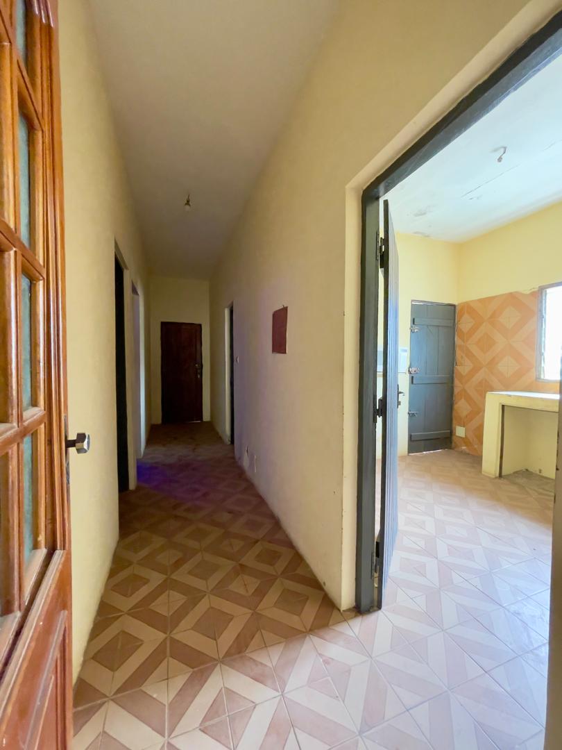 Villa 3 chambres à vendre à Adidogomé Wognomé – 50 millions FCFA