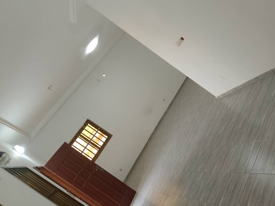 Villa dallée staffée en vente à Apédokoe Planète Love – 40 000 000 FCFA