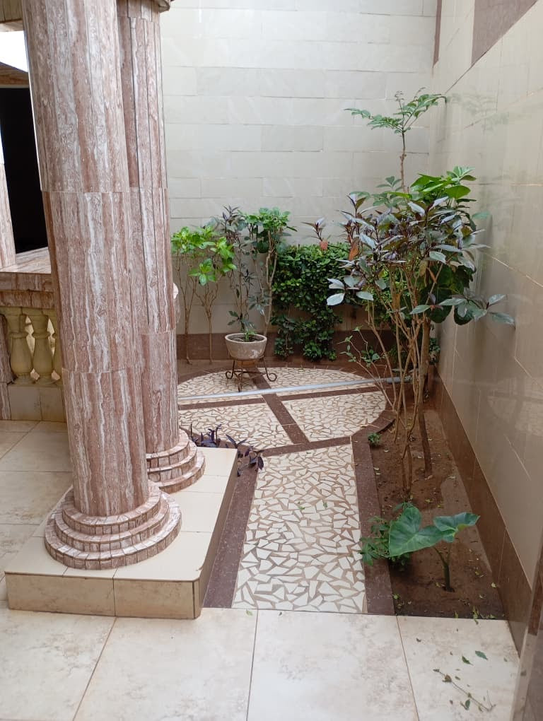 UNE VILLA 3 CHAMBRES À VENDRE À AVÉDJI LIMOUSINE