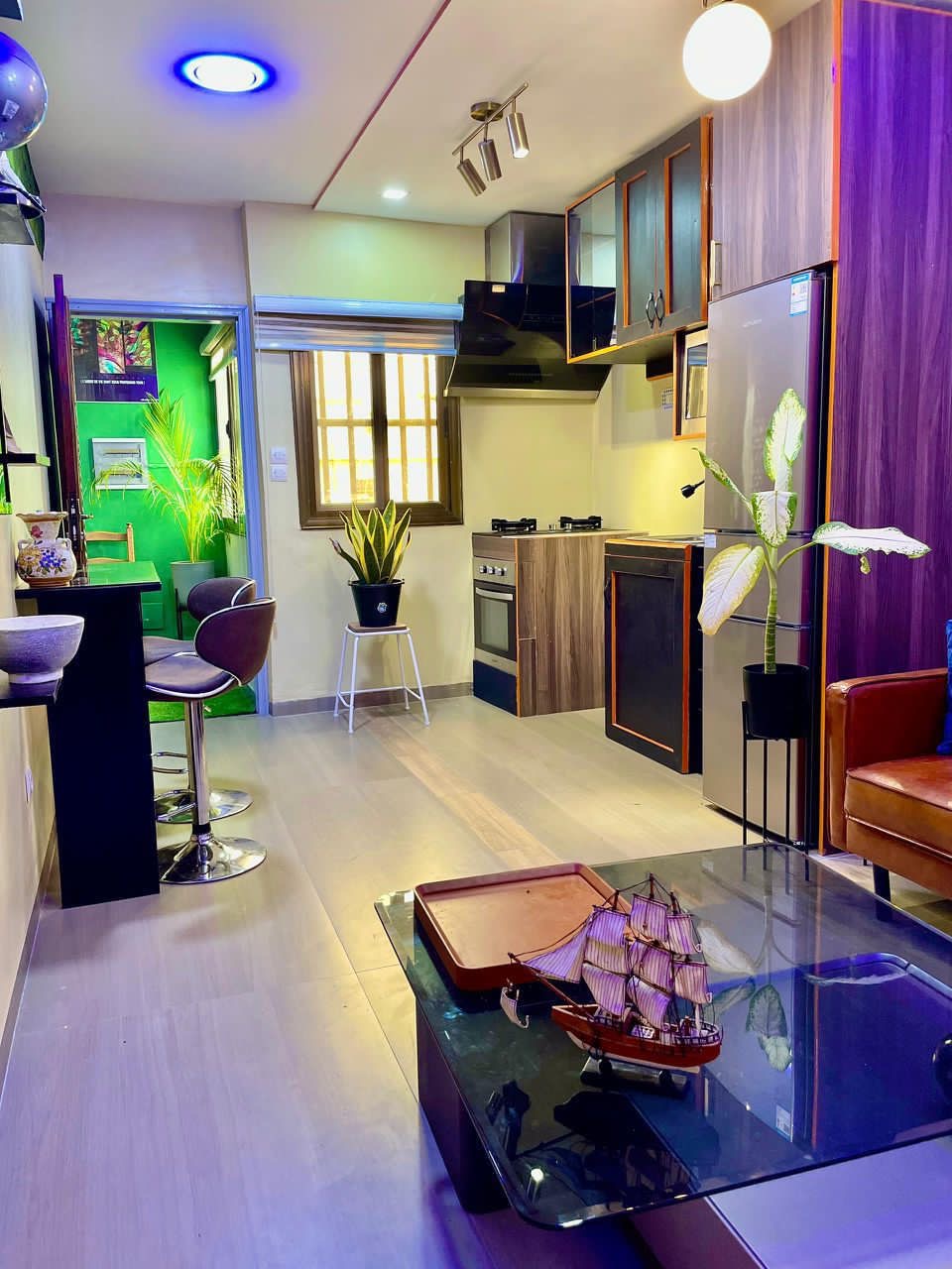 À LOUER : VILLA 7 PIÈCES HAUT STANDING À TOTSI – BORD DU GOUDRON