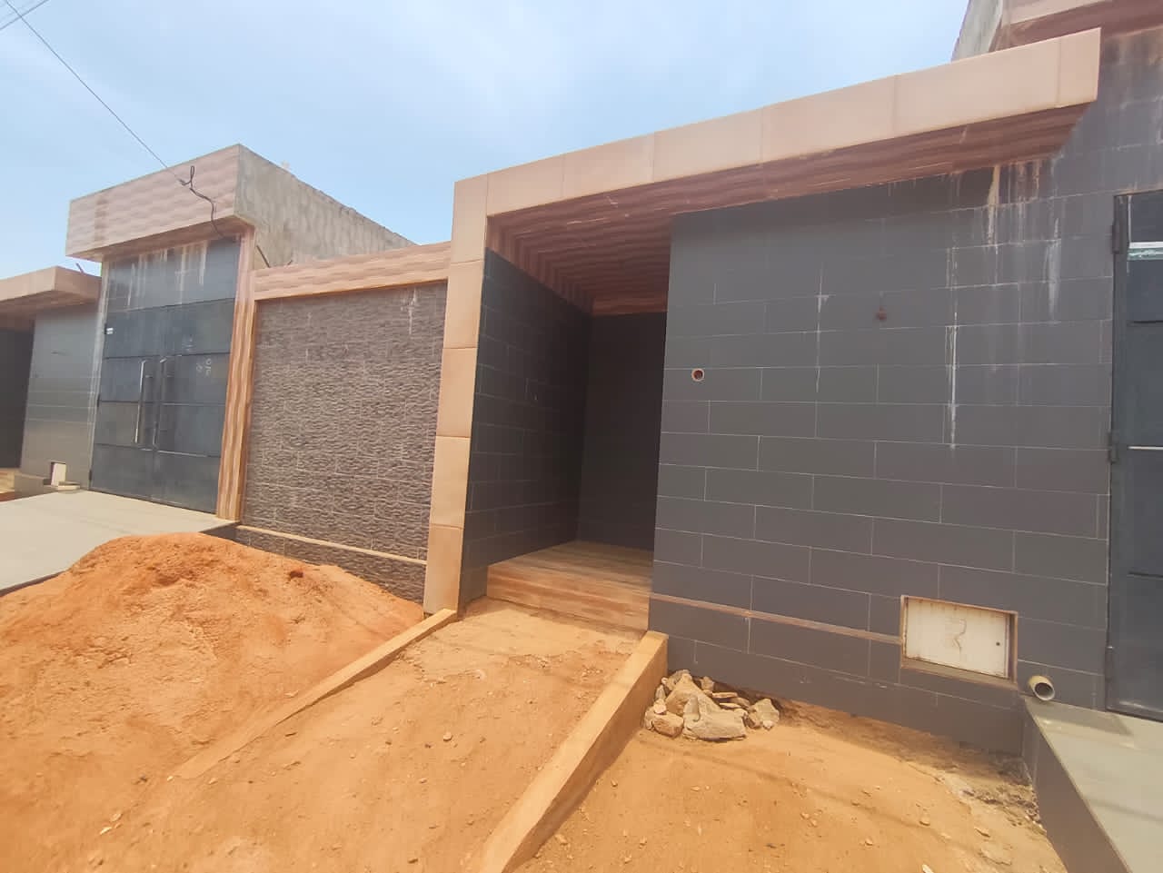 Villa 3 chambres à louer à Kegué secteur Kpatcha – 400000 FCFA/mois