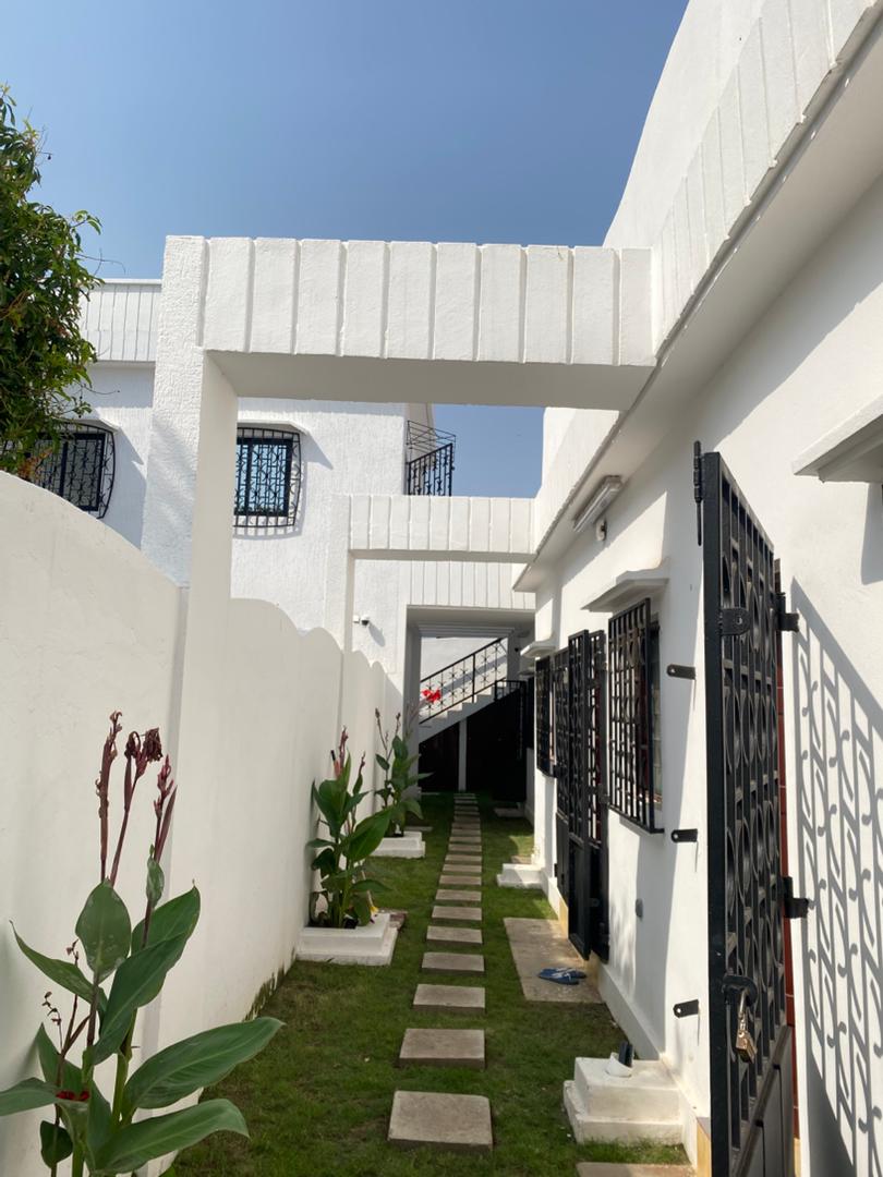 Villa à louer à Tokoin – 1 500 000 FCFA