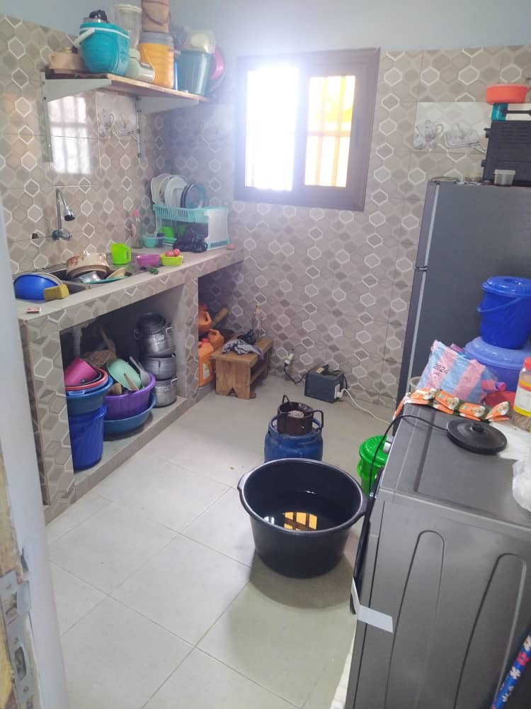 VILLA DE 4 PIÈCES À VENDRE À APESSITO