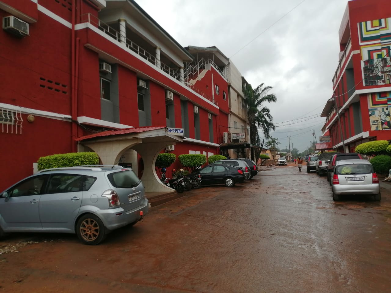À VENDRE HÔTEL À KPALIMÉ – 7956m² DANS UN LIEU TOURISTIQUE