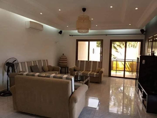 VILLA 6 PIÈCES À VENDRE À AGOÈ SOGBOSSITO – 1200 m² | TITRE FONCIER