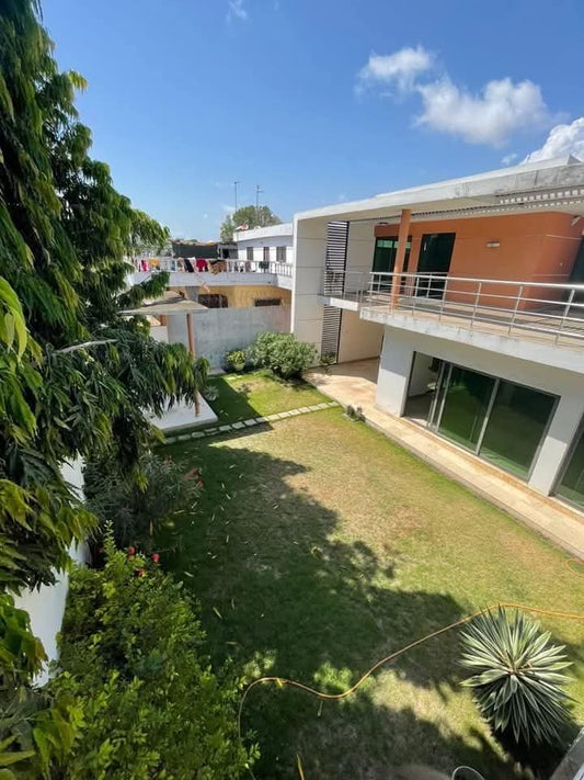 VILLA DE PRESTIGE À VENDRE À ADÉWUI – LOMÉ | MARBRE ITALIEN & TITRE FONCIER