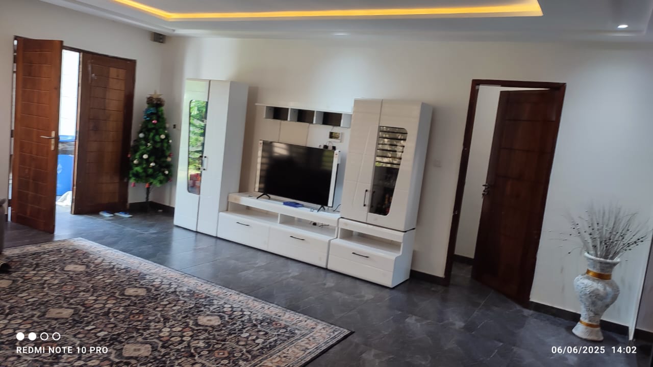 Villa meublée 3 chambres à louer à Avepozo – 600000 FCFA