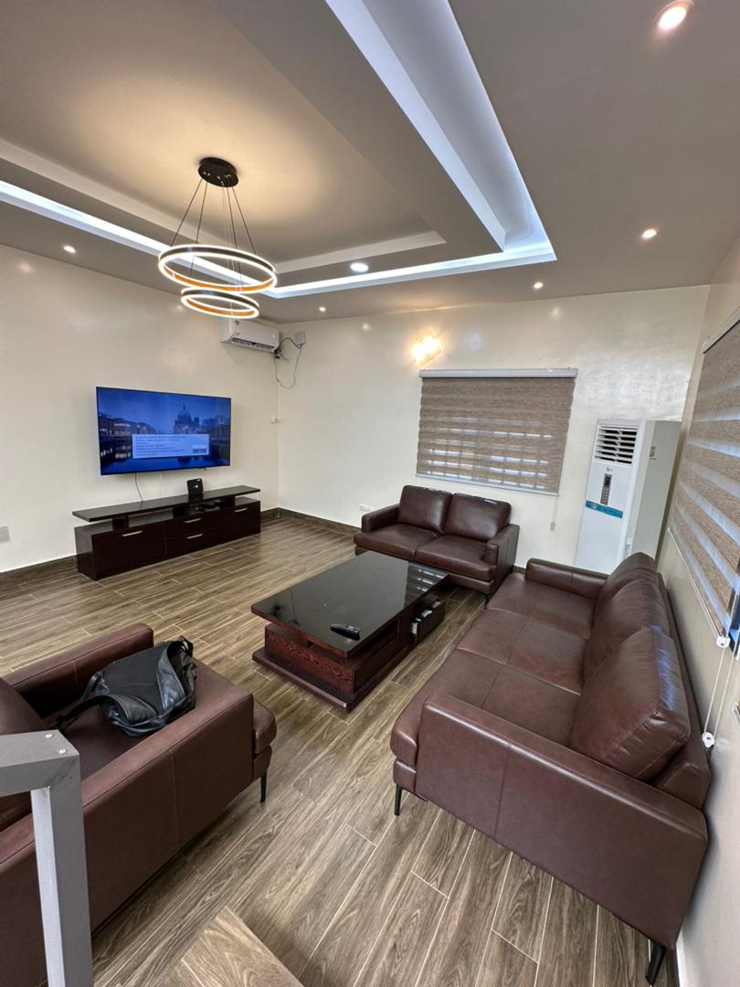 Mini Villa à louer à Agbalepedo – 500000 FCFA