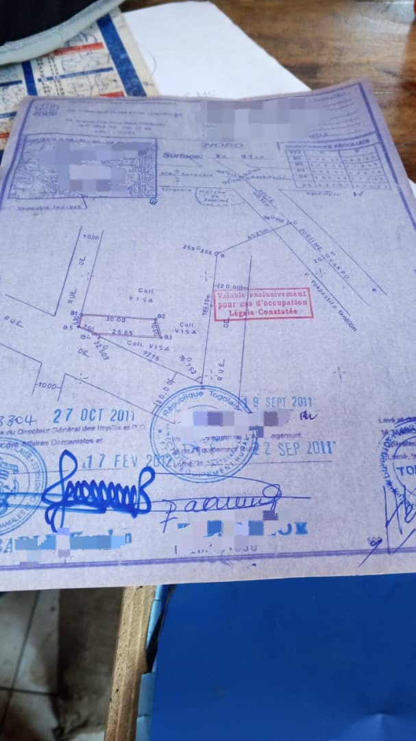 Terrain de 900 m² en vente en angle de rue à Amadahomé - Nanegbe – 16 millions FCFA