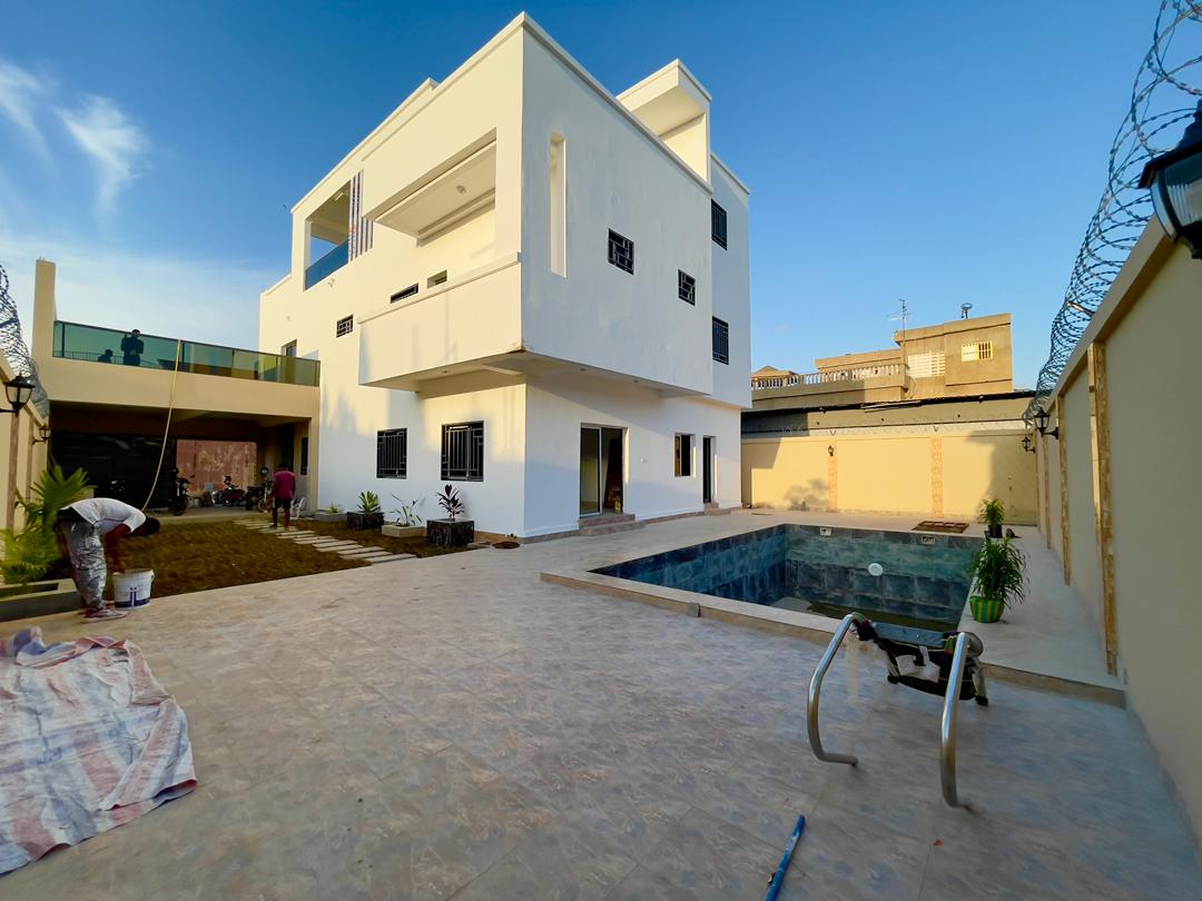 Villa à vendre à Tokoin – 250 Millions FCFA