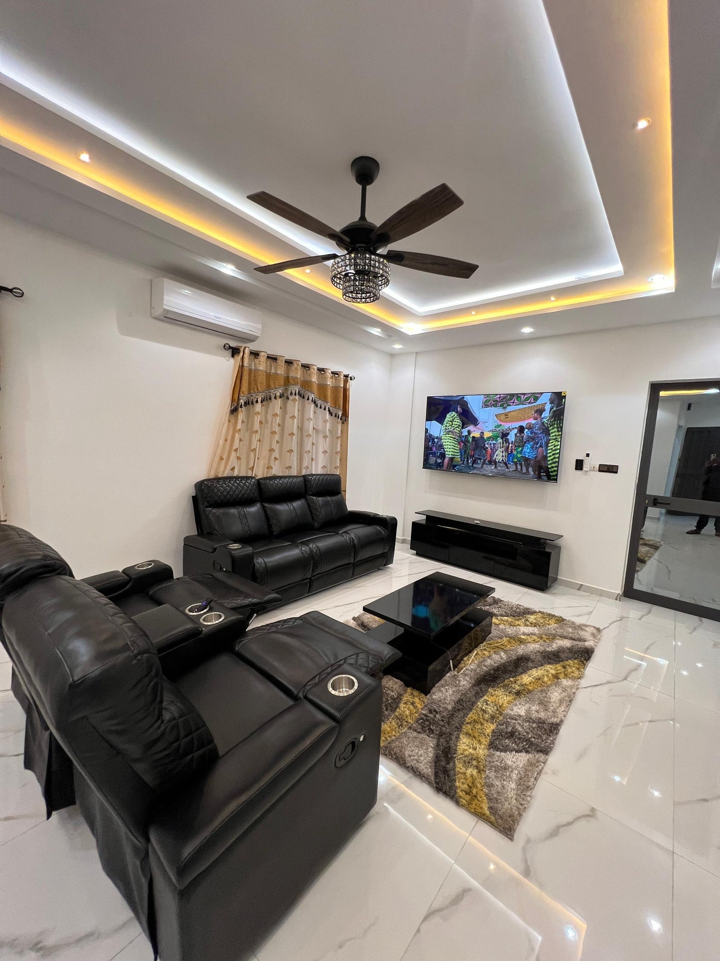 Appartement à louer à Zanguera – 300000 FCFA