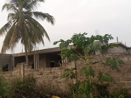 Maison 5 chambres en vente à Akato Viépé – 40 millions FCFA