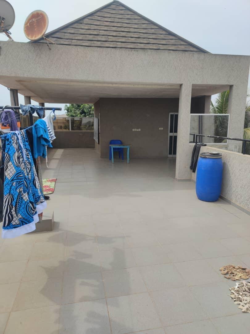 VILLA DUPLEX DE 5 CHAMBRES À VENDRE À AGOÈ SOGBOSSITO