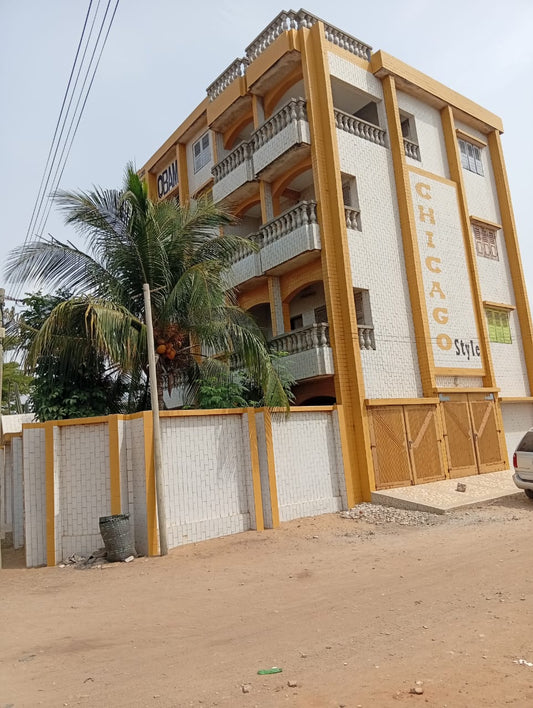 Immeuble R+3 en vente à NYEKONAKPOE – 380 millions FCFA