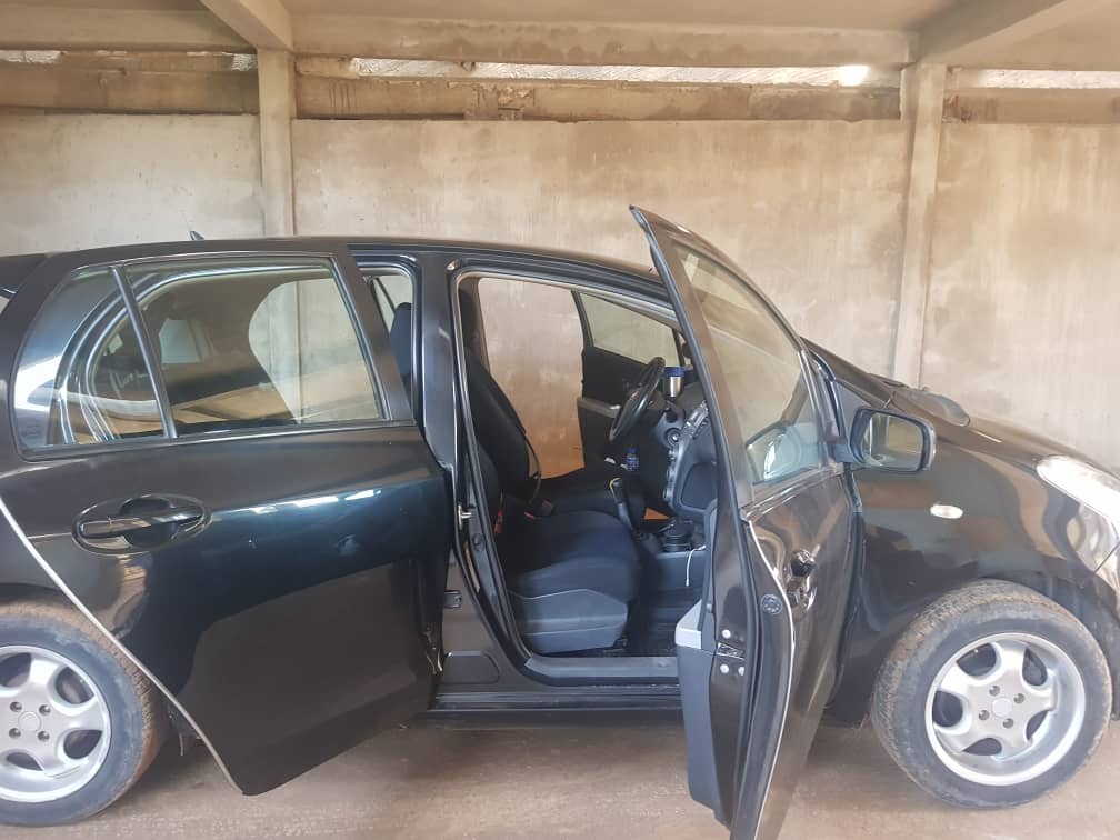 Toyota Yaris 2010 Manuel
