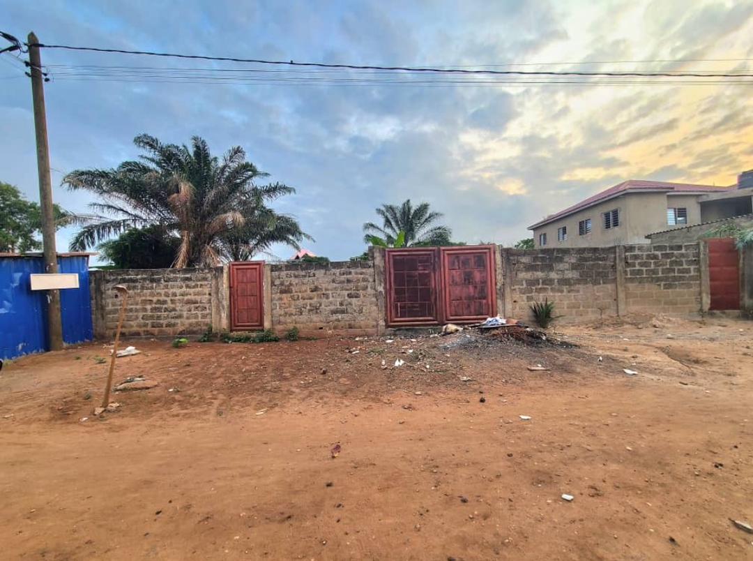 Terrain 1 lot en vente à Agoè Sogbossito – 32 millions FCFA