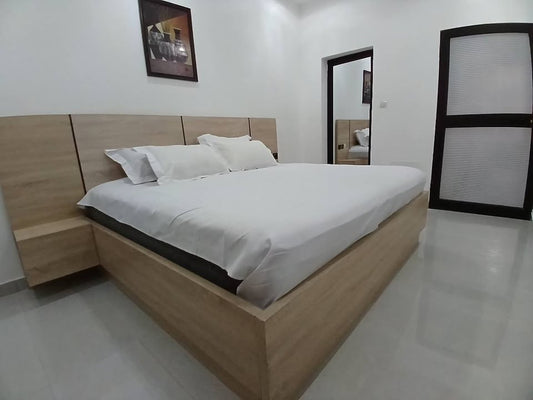 À LOUER – APPARTEMENT MEUBLÉ 2 CHAMBRES | AGOÈ MINAMADOU | 100.000 F/JOUR