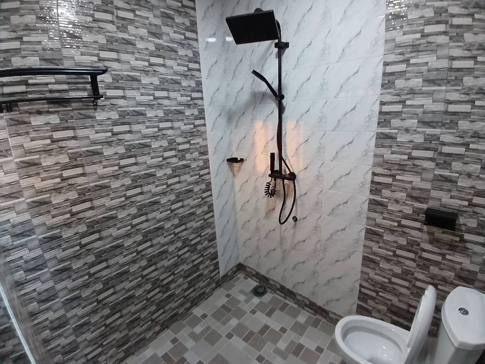 À LOUER – APPARTEMENT MEUBLÉ 2 CHAMBRES | AGOÈ MINAMADOU | 100.000 F/JOUR